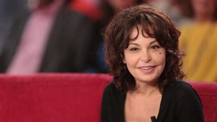 Age Isabelle Mergault Chirurgie Esthetique