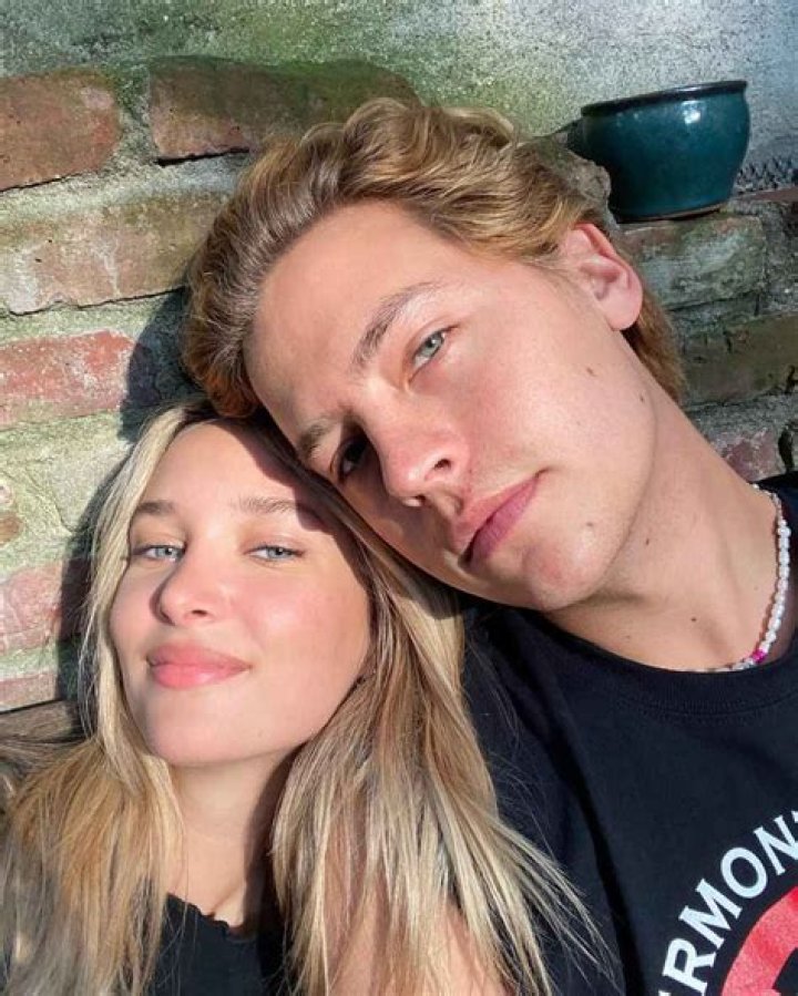 Ari Fournier Age, Height, Wikipedia, Cole Sprouse Girlfriend, Instagram, Net Worth