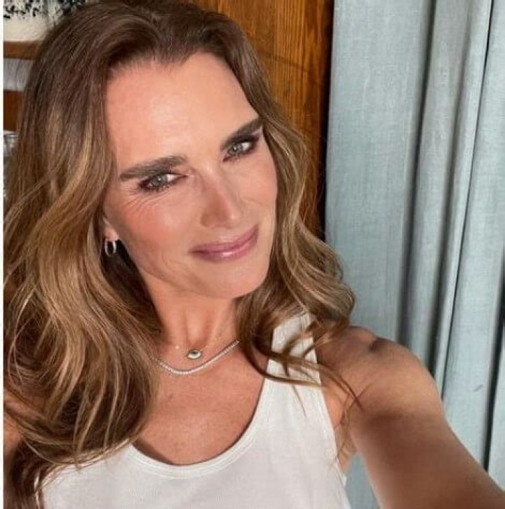 Brooke Shields Height, Weight, Age, Measurements, Net Worth, Facts