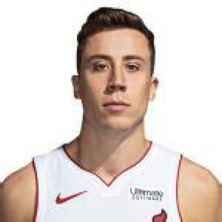 Duncan Robinson Dating Status; His Age, Family, Contract & Facts
