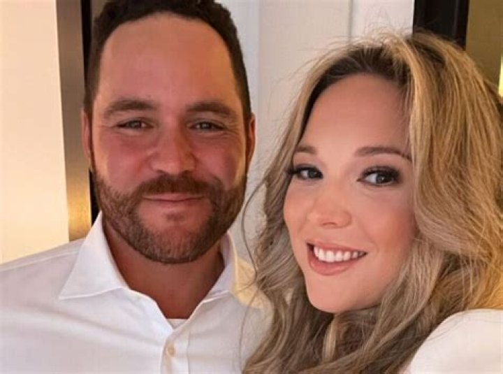 Élisabeth Chicoine Russell Martin Wife Age, Height, Instagram