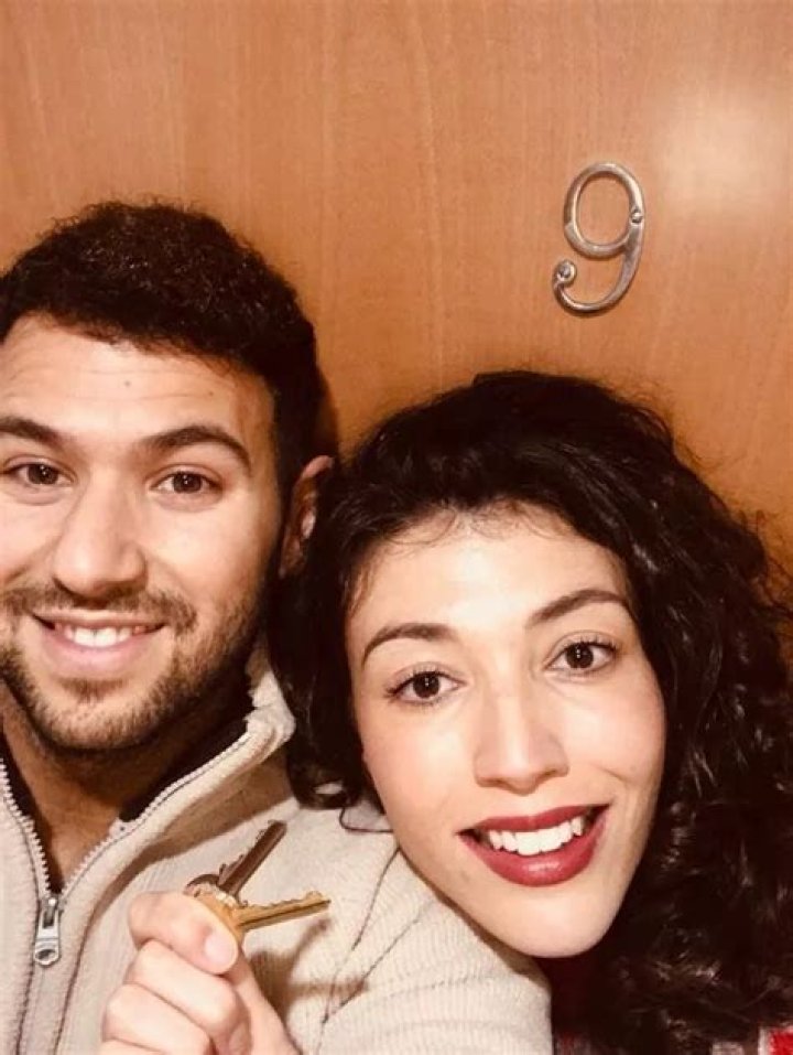 First Date’ Elan Cohen is engaged!! Explore her wiki, bio, age, partner, net worth and more.