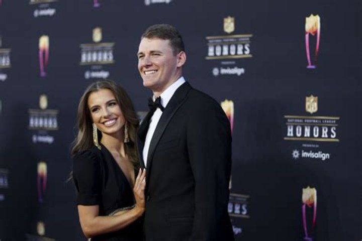 Know All About Mac Jones Girlfriend Sophie Scott!
