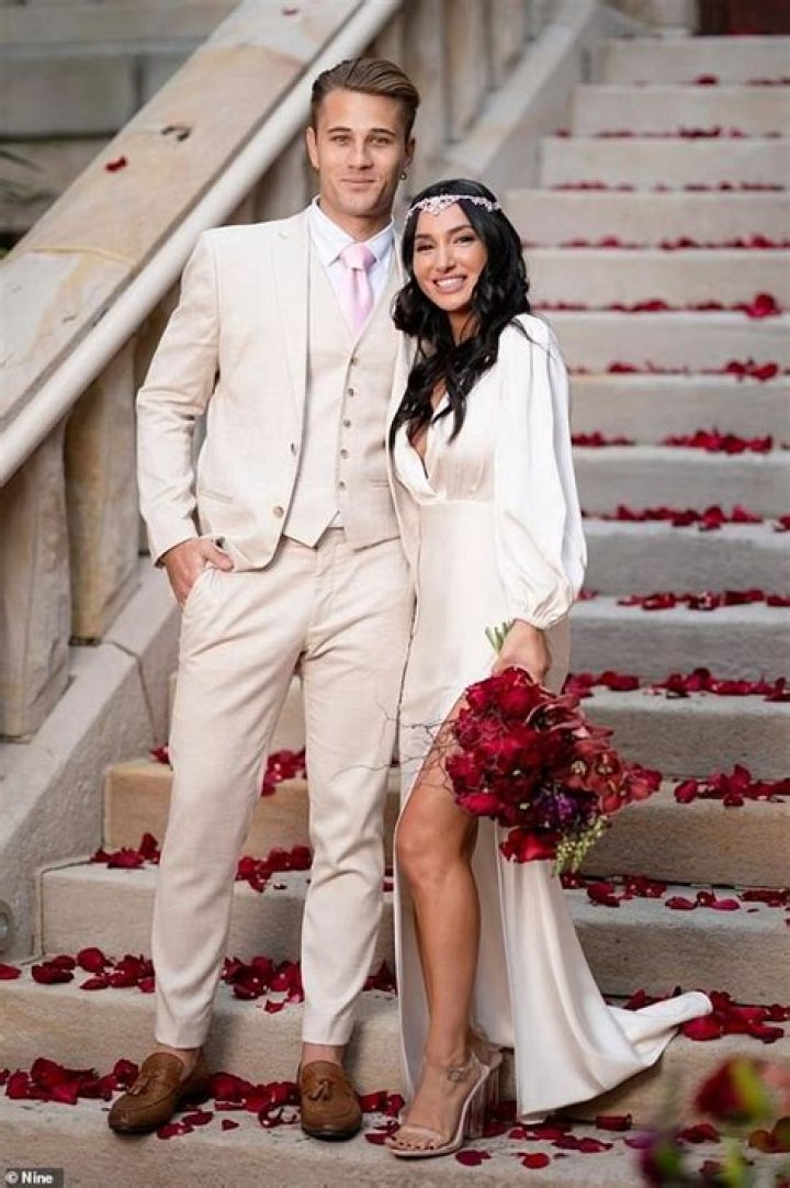 Mitch Eynaud MAFS Age, Height, Wikipedia, Instagram, Girlfriend, Ella Ding, Net Worth