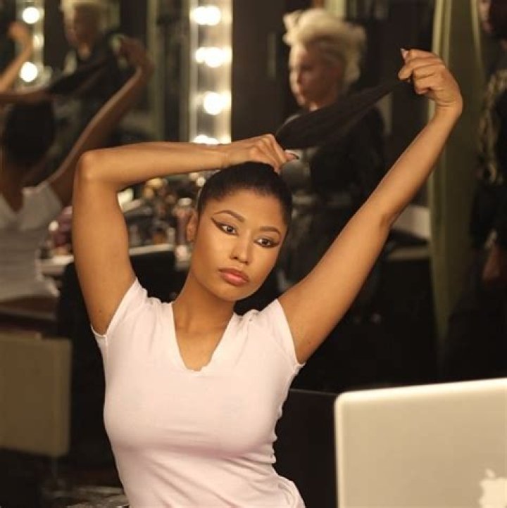 Nicki Minaj’s Real Hair, Feet, And Nails