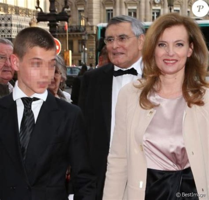 Valérie Trierweiler Et Ses Fils