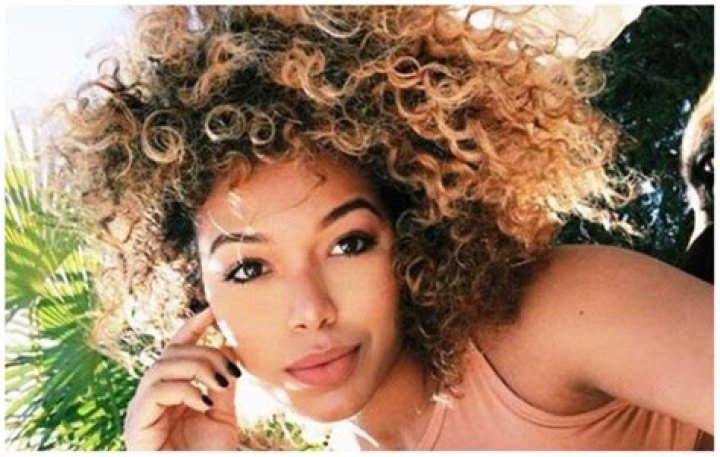 Who is Cora Gauthier the Wife of Karim Benzema?